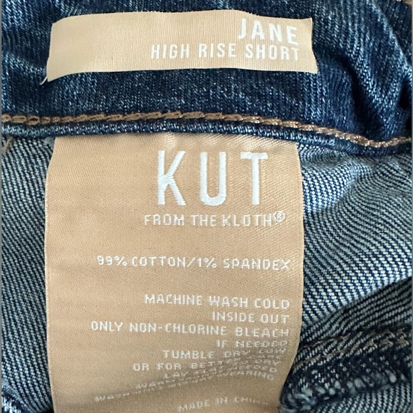 Kut from the Kloth high rise shorts - Picture 4 of 6